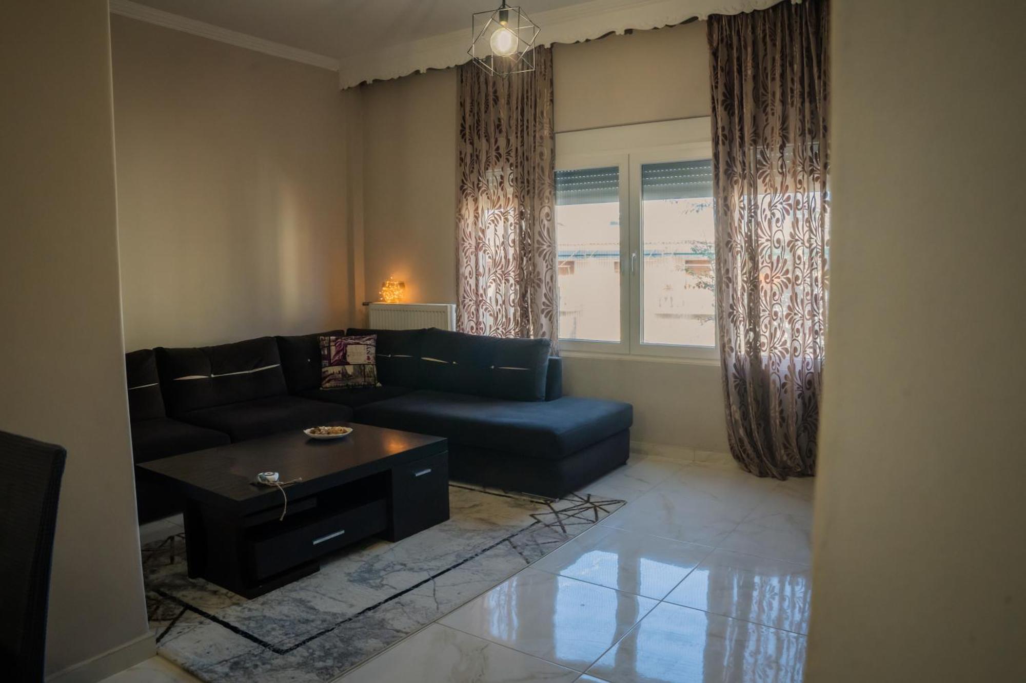 Appartement Oliana'S Luxury House à Mantouki Extérieur photo